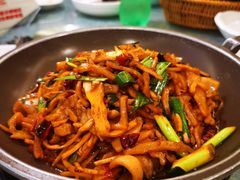 干锅野脆笋-侬佳蒸菜馆(听潮店)