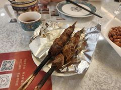 -汗腾格里·风味餐厅(新疆驻京办店)