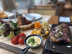 -Mark&Mars Restaurant
