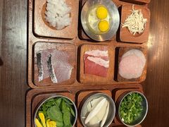 -银米·云南传统过桥米线(双廊黑金冠店)