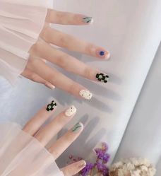 -LILY NAILS美甲美睫
