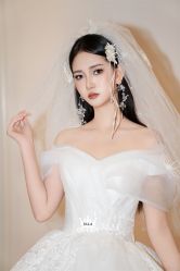 点击看大图 -艾拉·女王婚纱礼服馆
