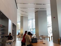 -Apple零售店(华贸购物中心店)