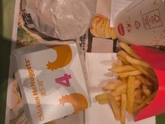 -麦当劳(轻轨曹杨路店)