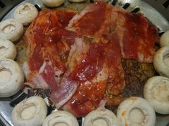 -草家酱蟹炭火烤肉店(珲春南路一店)