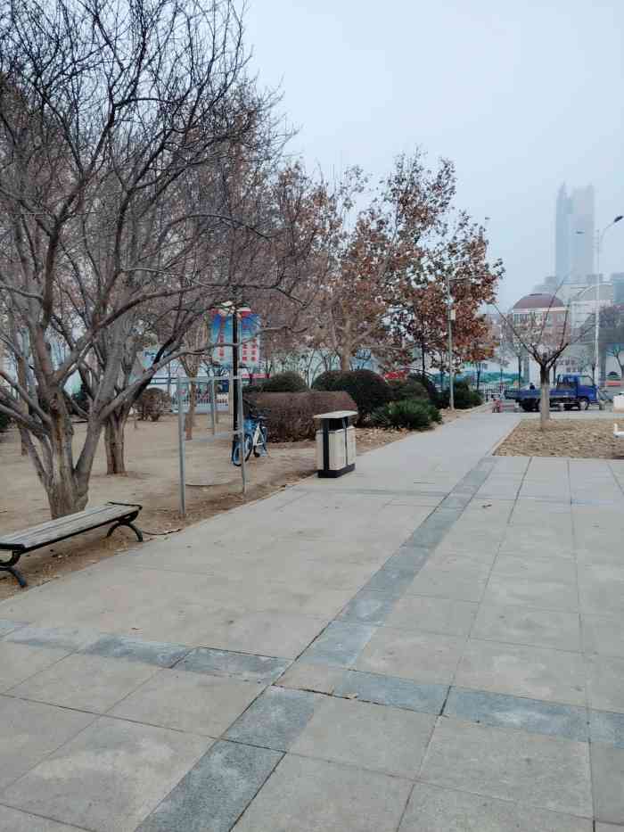 翔宇公园-"翔宇公园坐落在天津市南开区南开中学旁边,.