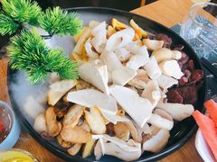 -一朵菌·野生菌探索家火锅(南亚店)