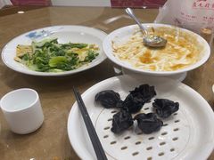 -良友·海鲜青岛菜·海肠捞饭(五四广场店)