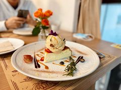 -Mark&Mars Restaurant