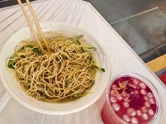 -肥肥虾庄·金牌油焖大虾(沙湖店)