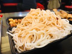 小锅米线-星林居酸辣米线餐厅