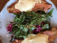 -ROAST coffee & eatery