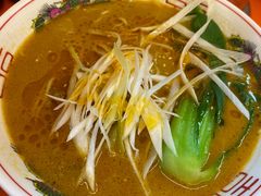 -拉面莊夢語＆中华料理八椿