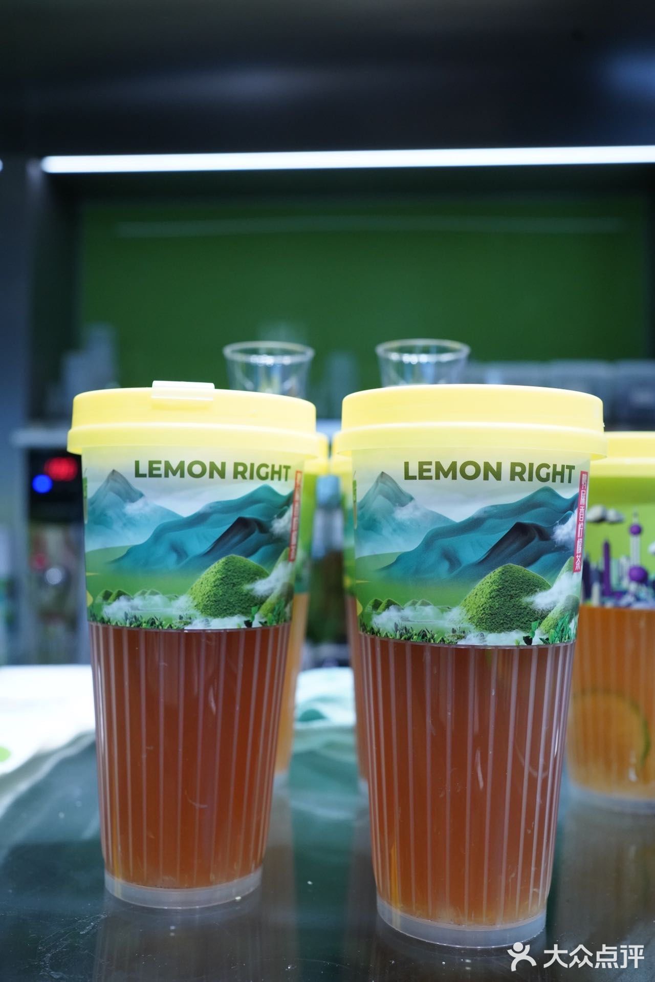 魔都探店｜柠檬向右打果茶！yyds！