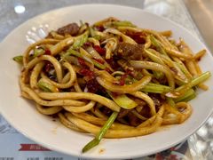 -汗腾格里·风味餐厅(新疆驻京办店)
