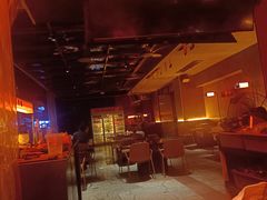 -何师烧烤Pro ·江湖川菜·小龙虾·精酿(太古里旗舰店)