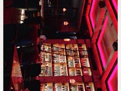 -饮湖威士忌鸡尾酒吧