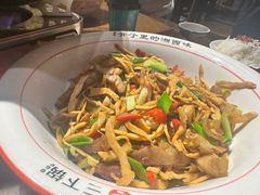 -富正毅三下锅·湘西韵味(天门山索道店)