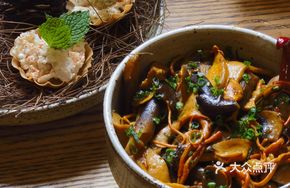 Braised Mushroom with Pork Belly Oil