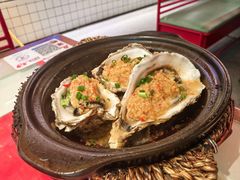 蒜蓉焗生蚝-恭喜上堓砂锅焗·海鲜大排档(闵行龙湖店)