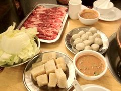 热气羊肉&nbsp;百叶包&nbsp;目鱼丸-月圆火锅(宁海东路二店)