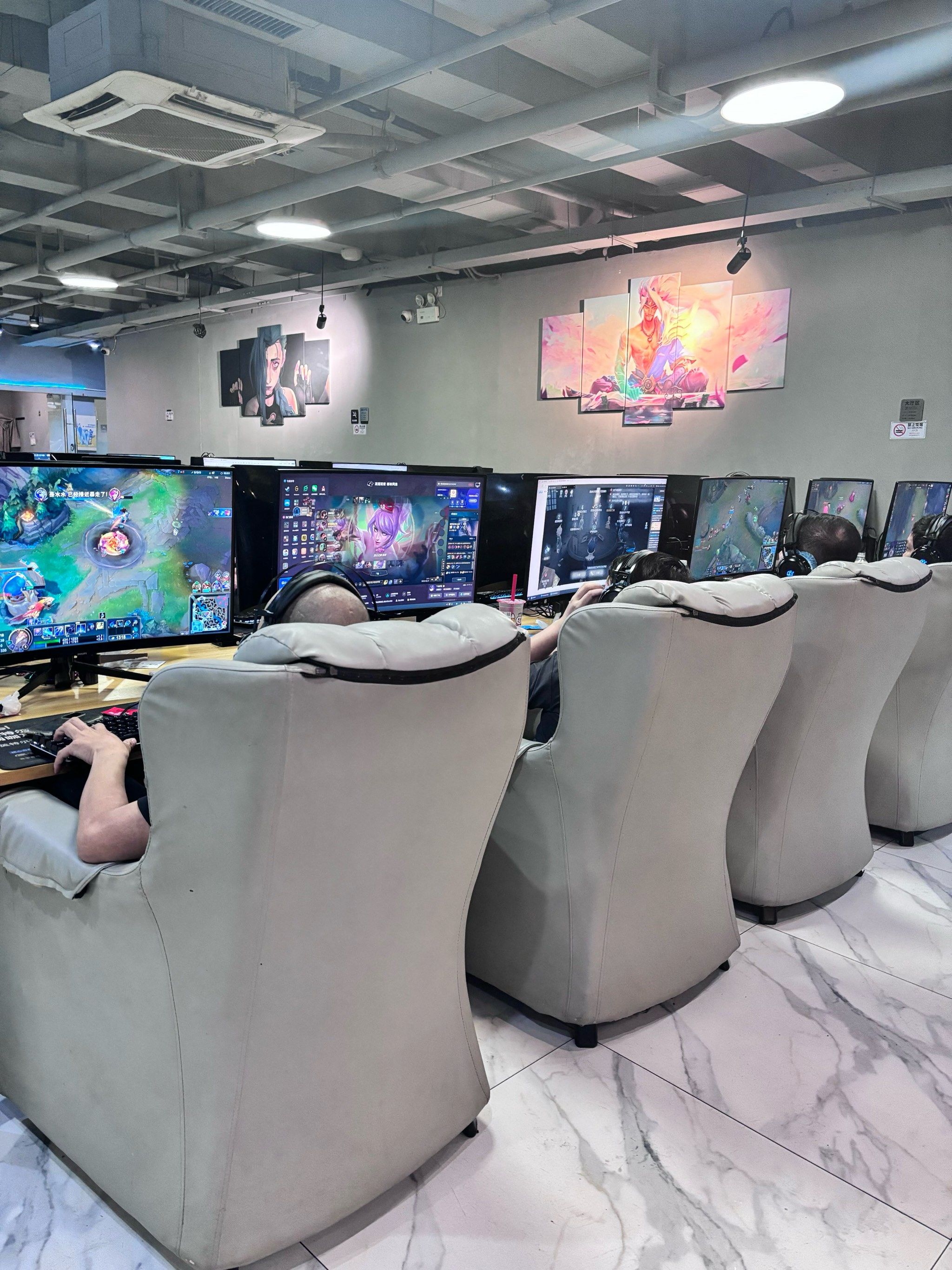 这是我来过最好的一家网鱼网咖 环境非常高