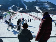 -鳌山滑雪度假区