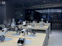 -DJI大疆(深圳华强北曼哈授权体验店)