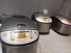 -关里关外·鱼头泡饼(唐冶绿地汇店)