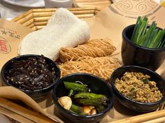 -丁里羊肉小镇(天鹅湖总店)