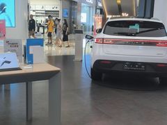 -华为授权体验店(龙湖礼嘉天街)