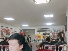 -溢心园香河肉饼总店