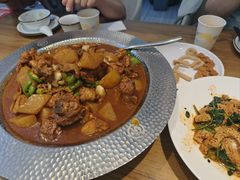 -俭寨大盘鸡·手抓肉·烧烤新疆菜(乌苏路店)
