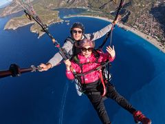 -费特希耶滑翔伞