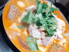 -8锅臭臭锅·正宗台湾小火锅(中心五路店)