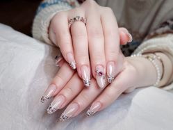 -沫儿·美甲美睫·半永久·皮肤管理