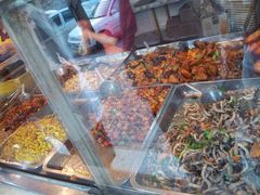 -老六素货(王顶堤店)