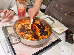 -黄记煌三汁焖锅(新佳丽江汉路店)