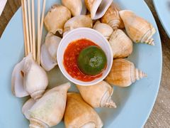 -东海岸人工湖美食村