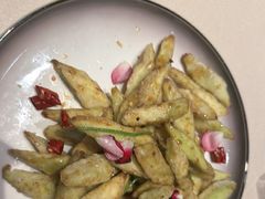 -八府香鸭·啫啫煲(华山路店)