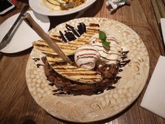 -玛格萝妮(汇智国际商业中心店)