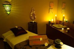 -蕾蕾美颜美容美体