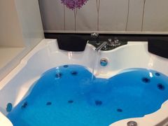 iphone_upload_pic-喜鹊愉家酒店(郑州曼哈顿博览中心地铁站店)