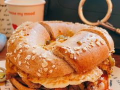 -Catch Bagel(芳草地店)