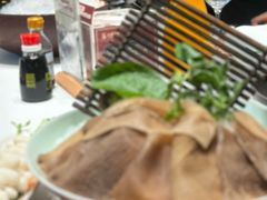 -红鼎豆捞·非遗鲍皇汤火锅(宝丰路店)