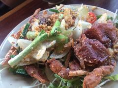 -Cuc Gach Quan Restaurant