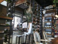 -酤居湖景音乐餐吧(安宁店)