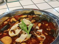 -晓彭肥肠鸡·泡椒鸡火锅(水木天地店)