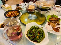 -马尔龙新疆饭店·清真(瑞景店)