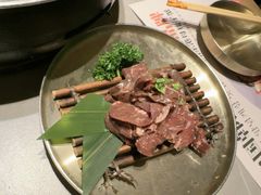 -草家酱蟹炭火烤肉店(珲春南路一店)